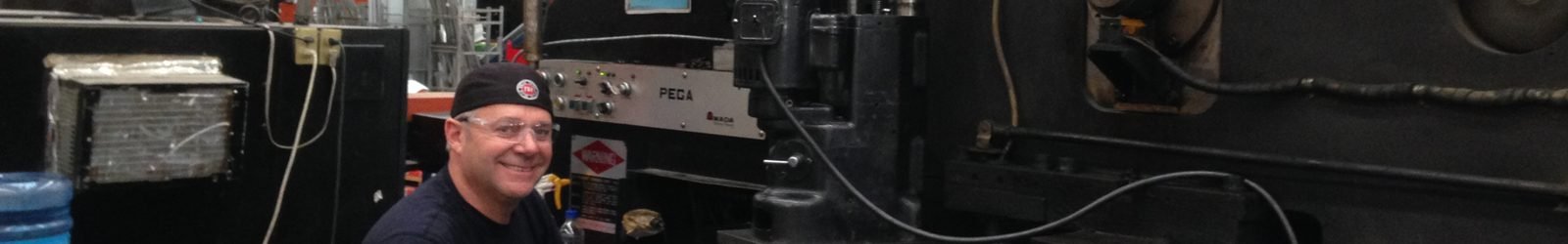 Foto de reparación completa: desarmado de la máquina